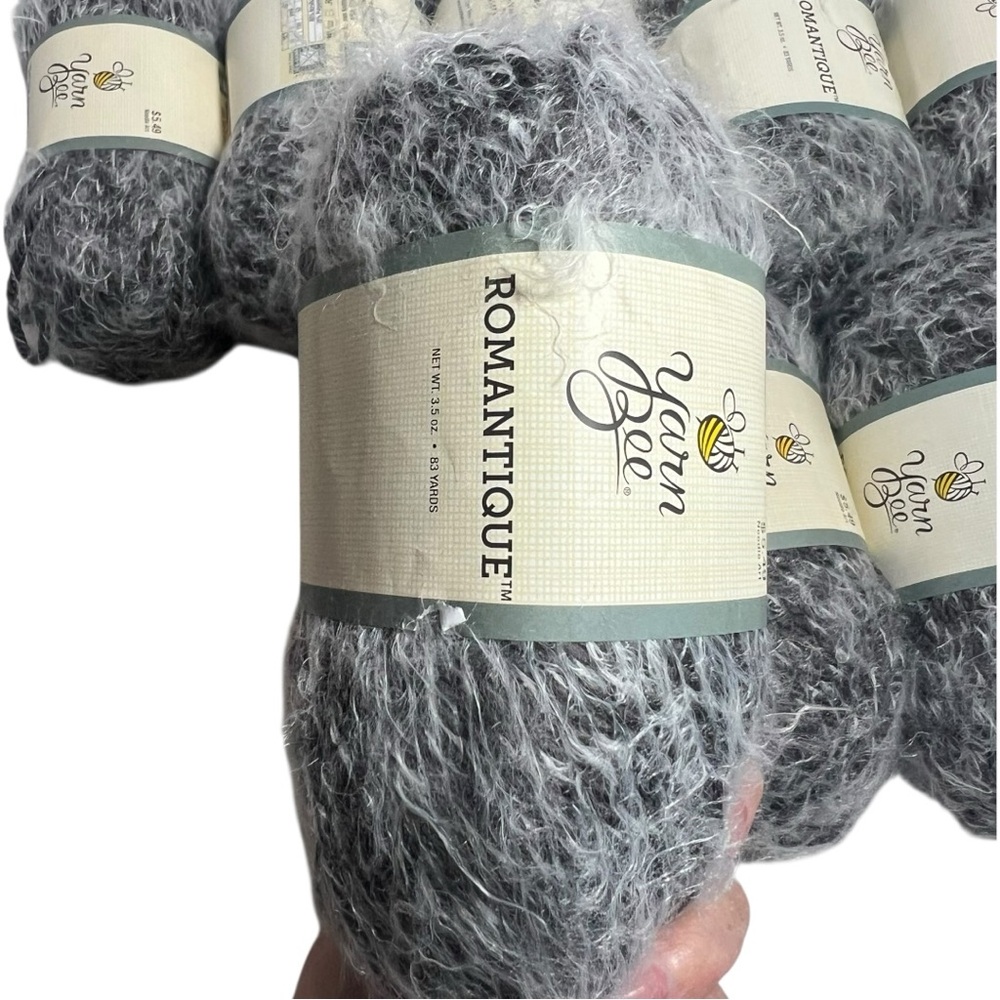 Yarn 5 Bee Romantique Gray Yarn eyelash super soft. Bulky 83 yards each